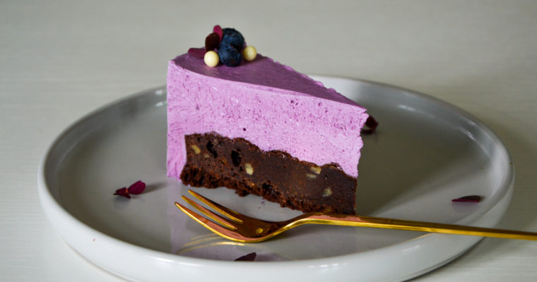 Blåbær cheesecake med browniebund